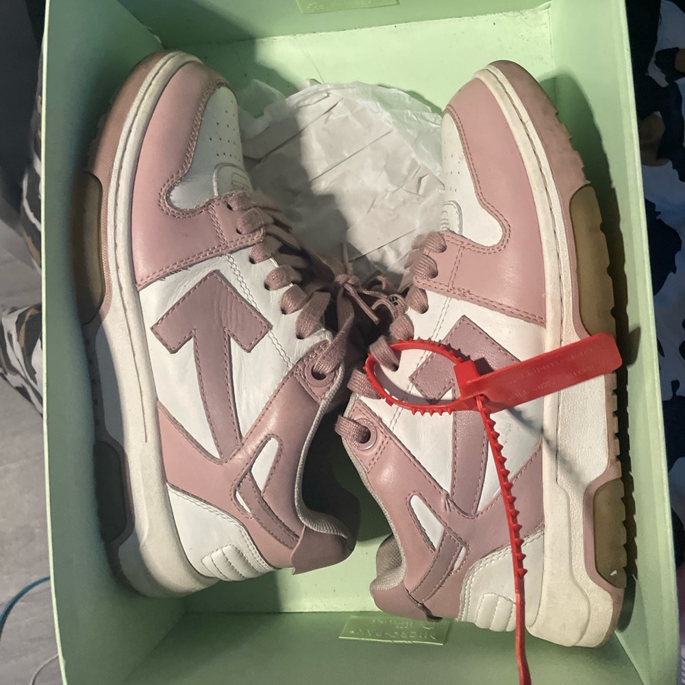 Off-White Sneakers